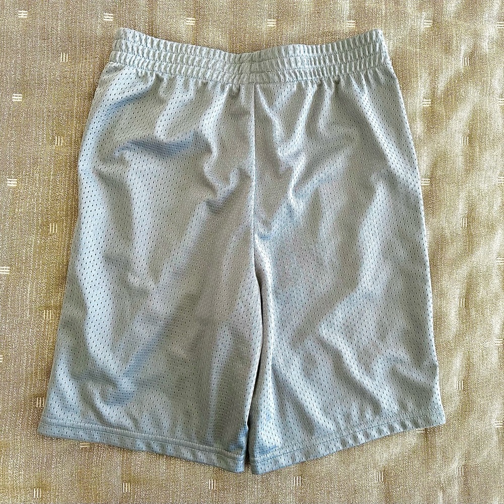 Champion Gray Athletic Shorts Size Large Lightweight Performance - Picture 7 of 7
